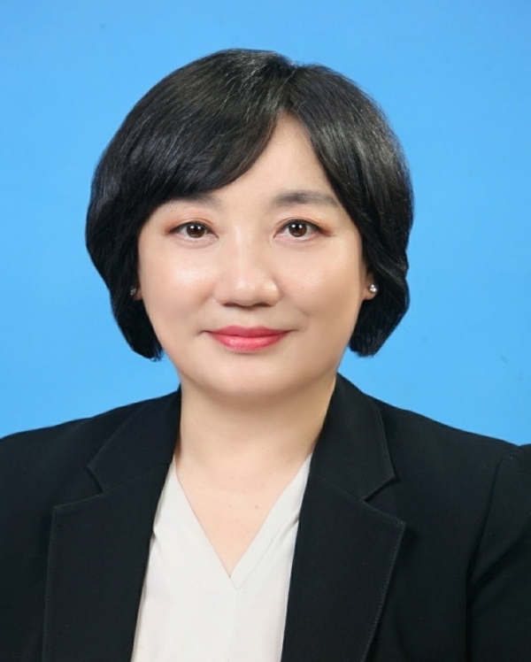 Eun Young Kim